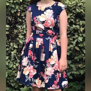 Honey & Rosie Capped Sleeve Blue Floral Dress Size M junior